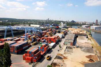 Osthafen_Containerterminal mit erweiterungsffläche